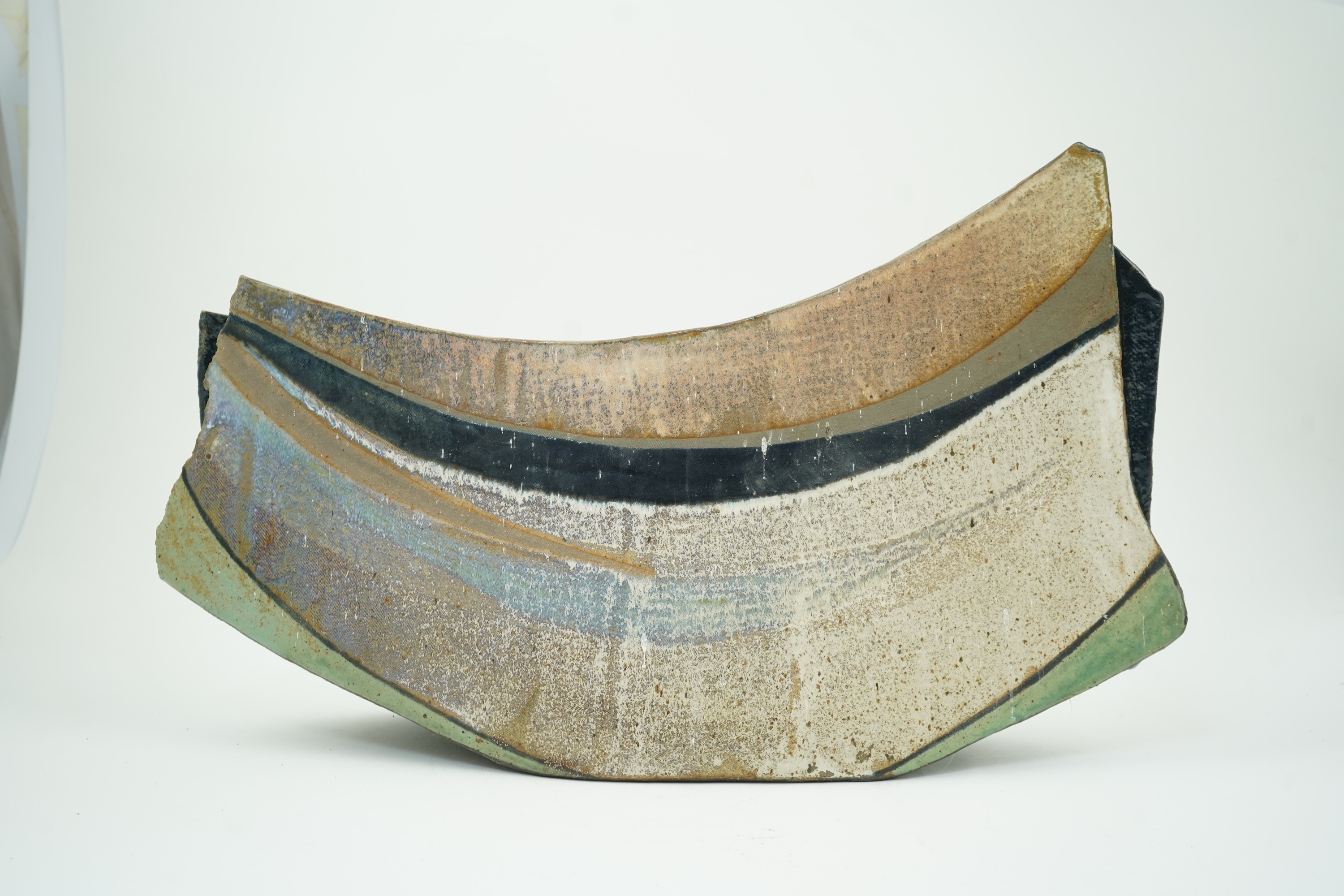 Jill Fanshawe Kato (b.1943): A stoneware Ikebana vase